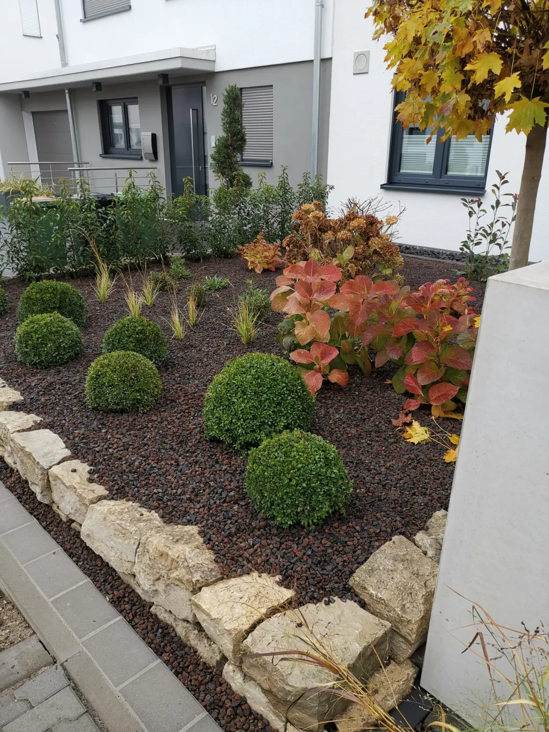 Gala-bau / Leistungen von Gartenservice-kleinz